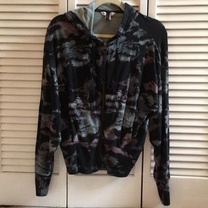 Athleta Women’s Size XS Balance Full-Zip Hooded Camo Sweatshirt In Black